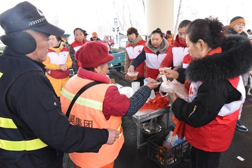 淮南市红十字会积极应对低温雨雪冰冻灾害23