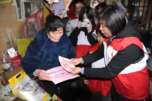 淮南市红十字会积极应对低温雨雪冰冻灾害6