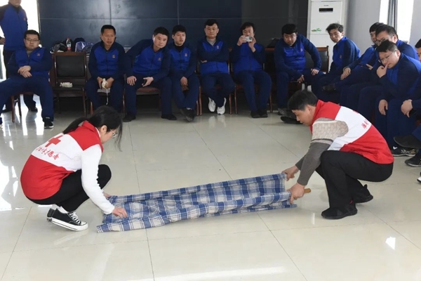 淮南市红十字会为危化救援队再训应急救护13