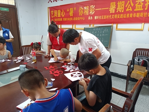 潘集区红十字志愿服务队八一献爱心2