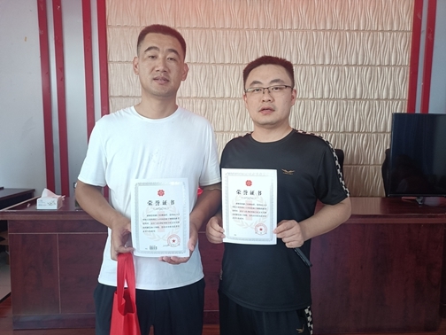 “淮小红”高温酷暑献血“捐髓”动员忙15
