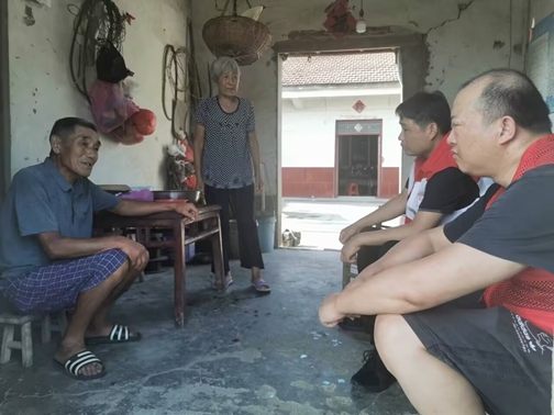 淮南市红十字会按时走访帮扶户3