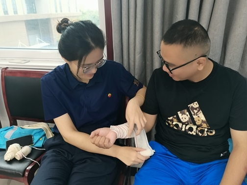 淮南市红十字会首进燃气公司开展救护员培训12