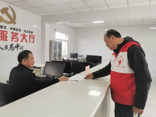 淮南市红十字会帮扶村再访帮扶户1