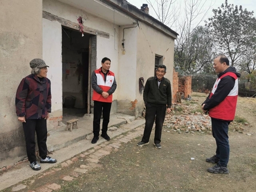 淮南市红十字会帮扶村再访帮扶户2