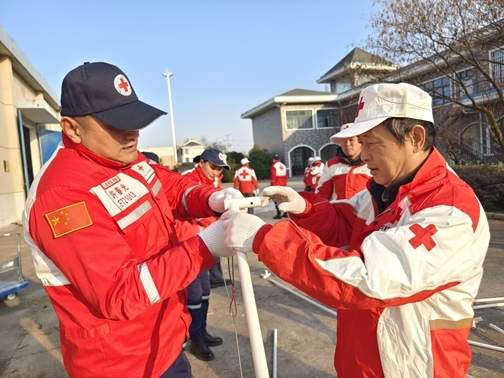市县红十字救援队开展年终培训演练45