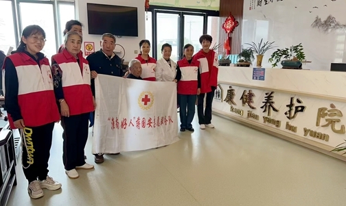 蒋国安志愿服务队连续一月开展爱老活动35