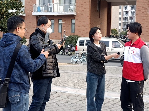 爱满校园 春播生命的种子12