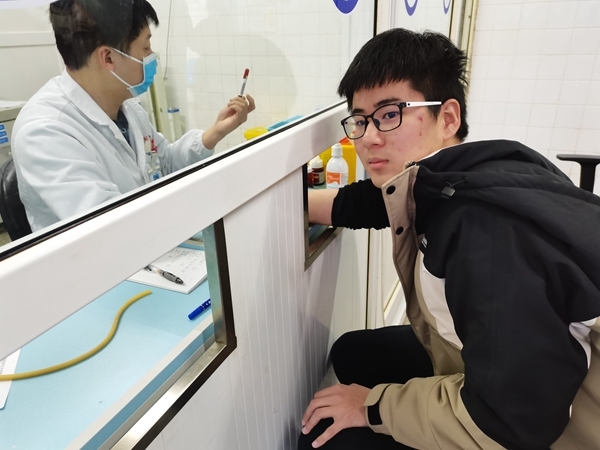 救人一命是最好的毕业答卷2