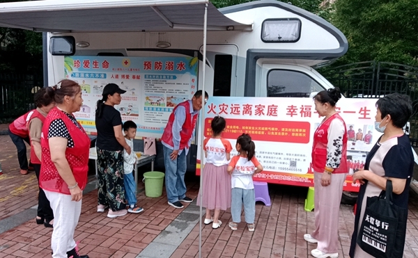 淮小红”持续宣传防溺水安全教育10