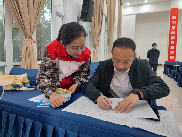 “淮小红”献血采样走进毛集乡镇3