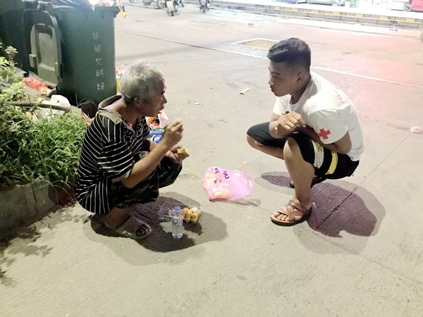 三员“淮小红”同获三季度市学雷锋志愿服务典型7