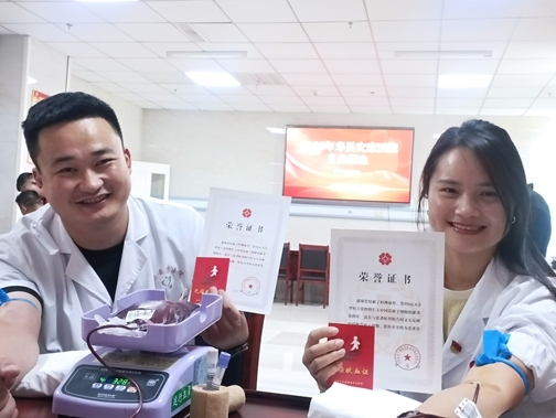 5695bb5122601dc70a299244ebab225