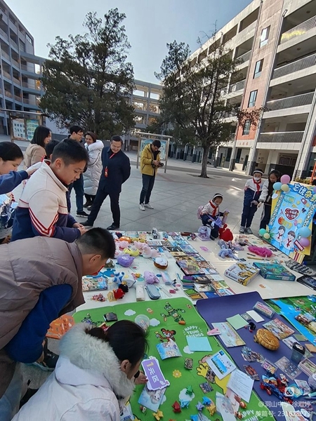 爱心义卖 童心可嘉11