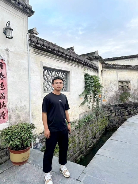 刘春,“暖心大哥”再出手15