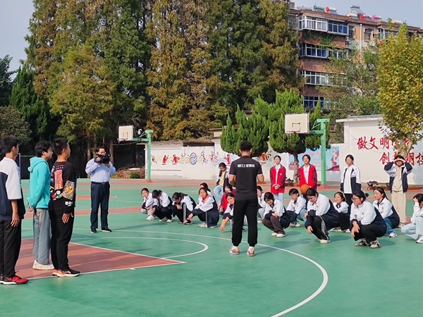 刘春,“暖心大哥”再出手20