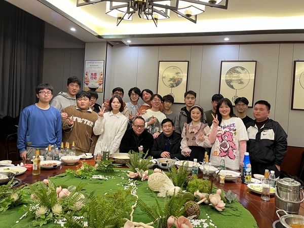 胡敏君,阳光女孩侠肝义胆捐“髓”救命12