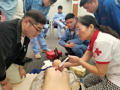 “救在身边·工会同行”为企业培训573名救护员