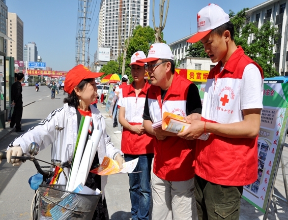 90后小伙14年默默坚守爱的约定5