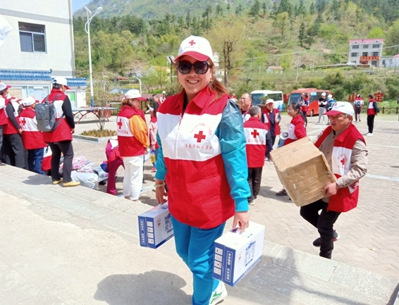 接受红色教育，传承红色精神14