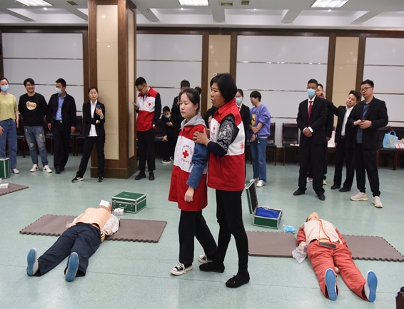 淮南法官学救护8