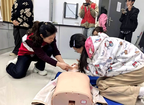 d0596634aad484f5d7e8e2937990836d