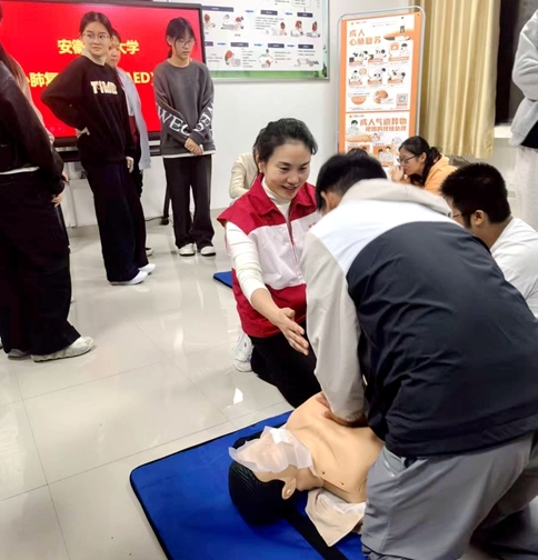 9df0c251205120279dda200d2c017729