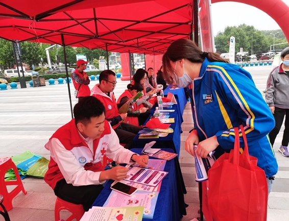 淮南市县区红十字会同步参加“5.12”主题宣传活动7