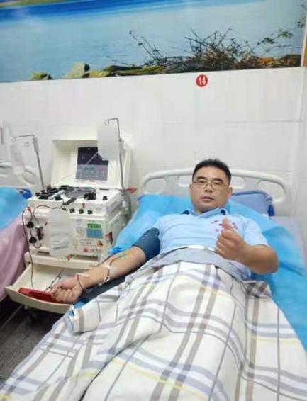 世界献血者日市红十字志愿者用热血和行动献礼13