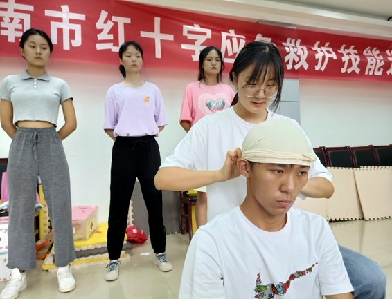 淮南市红十字会多种形式庆祝建党百年22