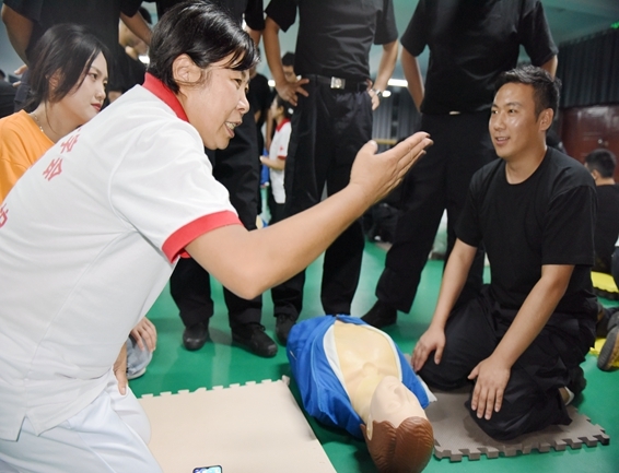 淮南市红十字会连续三年为特殊岗位辅警进行救护培训5
