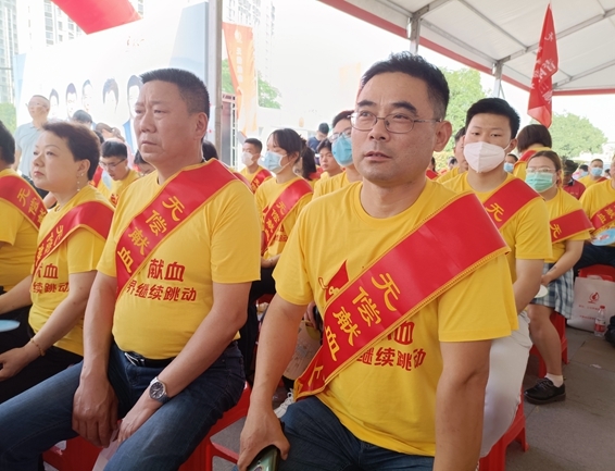 淮南市红十字志愿者葛永7年倾情为生命接力3