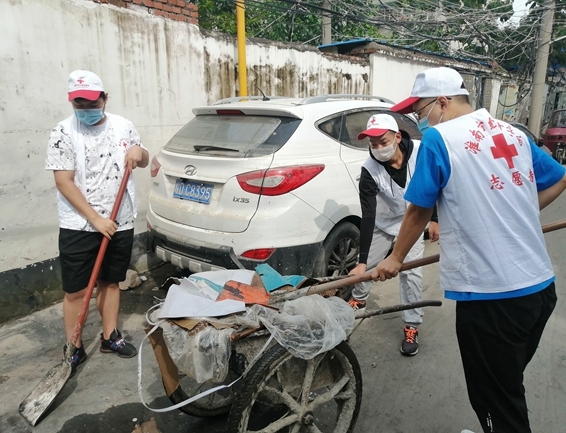 洪灾无情志愿者有爱7