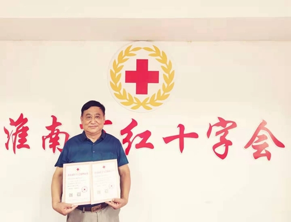 淮南市民为河南灾区捐款捐物热情不减2