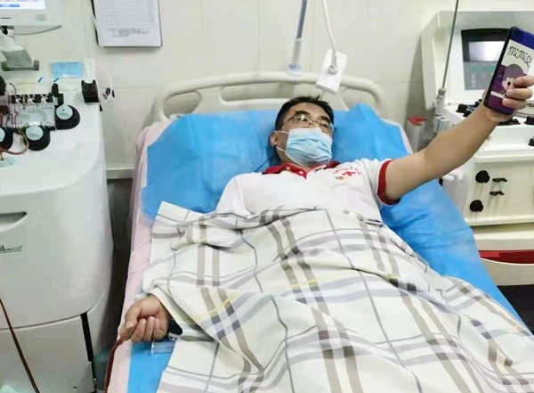 淮南市红十字会生命接力志愿服务队队员相约献血2