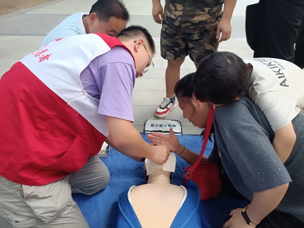 人人学急救 人人可当急救英雄18
