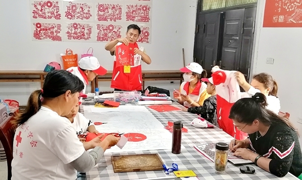 小剪刀剪出美好祝福和心愿7