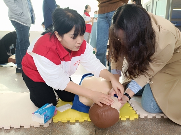 国际减灾日,淮南市红十字会教你学救护42