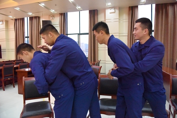 淮南市红十字会为消防新员培训应急救护4