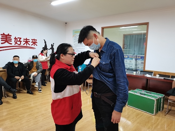 淮南市红十字会急救培训送社区7