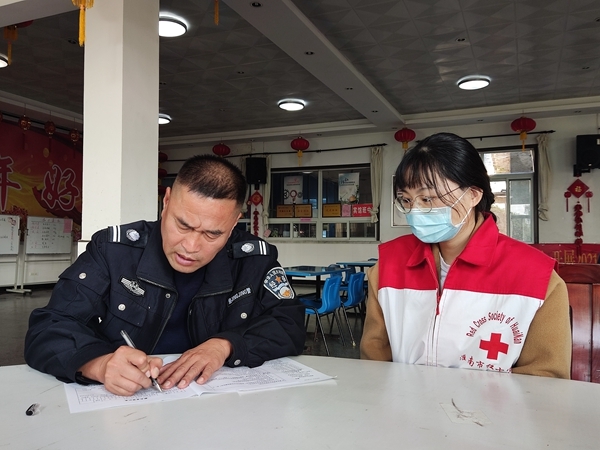 淮南市红十字会持续开展献血采样13