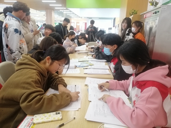 淮南市红十字会持续开展献血采样20