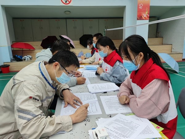 淮南市红十字会持续开展献血采样4