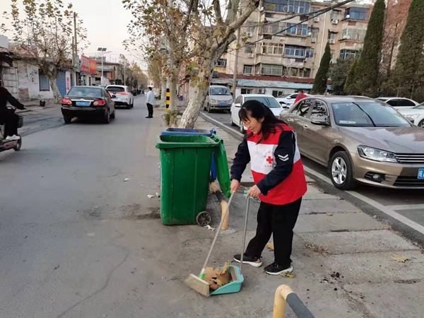 志愿者日，他们以热血激情献礼17