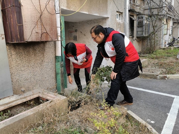 淮南市红十字会总动员加大帮扶社区环境清理整治力度18