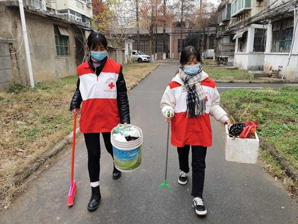 淮南市红十字会全力以赴开展创城行动9